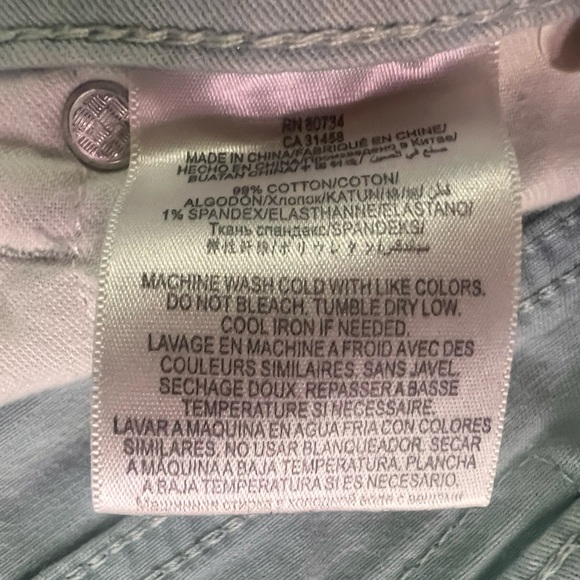 BCBGeneration | high waisted jorts | sz 26 | Light tie dye wash Jean shorts - Picture 5 of 8